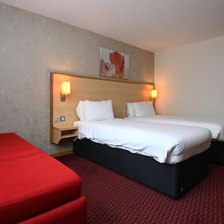 Meadow Farm Redditch By Marstons Inns Ngoại thất bức ảnh